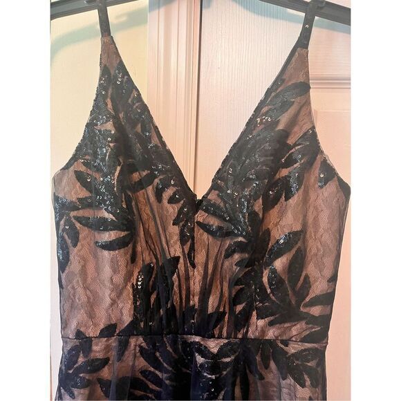 Dress the Population Romantic Sequin and Lace Fit and Flare Size Small - Picture 7 of 11